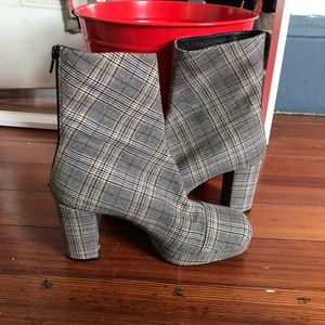Argyle platform boots